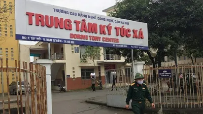 COVID-19: Siết cách ly, Bộ Công an chỉ đạo 'gõ từng nhà' 