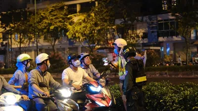 CSGT sẽ xử phạt người không đeo khẩu trang