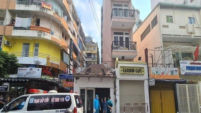 TP.HCM: Phong tỏa quán cà phê ở Bùi Viện, cách ly 4 người