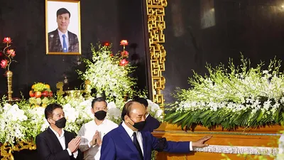 Phó Chủ tịch UBND TP.HCM Lê Hòa Bình ra đi, tiếc thương ở lại…