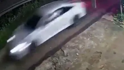 Tông thẳng ô tô làm 4 người thương vong sau mâu thuẫn đất đai