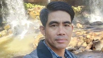 Nghi án con trai bắn cha rồi tự sát cùng người tình