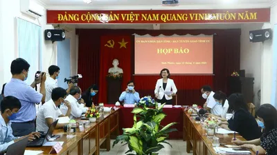 Bình Phước họp báo vụ lãnh đạo HĐND huyện cự cãi đo thân nhiệt