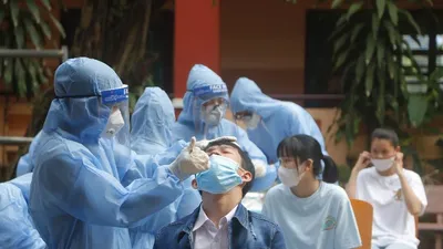 28.000 thí sinh và giáo viên Bình Dương, Bình Phước đang test COVID-19