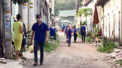 Bình Dương hỗ trợ toàn bộ công nhân bị ngưng việc, giảm giờ làm 