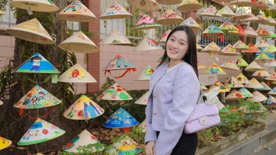 Điểm check-in nón lá độc đáo dịp Tết tại TP.HCM