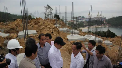 Yêu cầu đập bỏ 40 móng biệt thự tại Sơn Trà