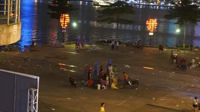 Cả TP tràn ngập rác sau đêm khai mạc pháo hoa