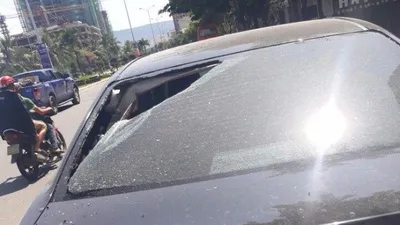 Hàng loạt ô tô người dân Đà Nẵng bị kẻ xấu đập phá