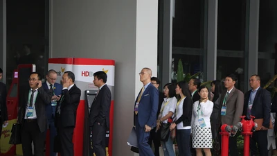 Khai mạc hội nghị thượng đỉnh kinh doanh Việt Nam 2017