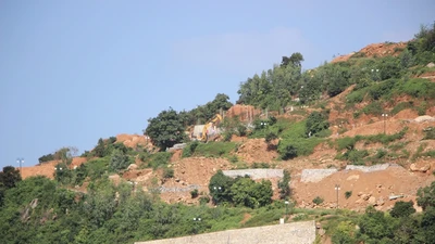 Sở Xây dựng: Không có chuyện lén xây dựng trên Sơn Trà