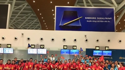 Thuê nguyên máy bay chở CĐV đến Indonesia cổ vũ cho Olympic VN