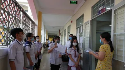 An Giang: 1 thí sinh nhập viện sau 30 phút làm bài