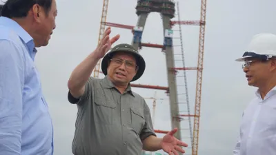 Thủ tướng Phạm Minh Chính kiểm tra thi công cầu Mỹ Thuận 2