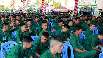 Sau đời cha, đến đời con hăng hái lên đường nhập ngũ