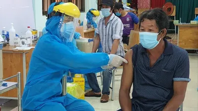 Bà Rịa - Vũng Tàu tổ chức lại để đẩy nhanh tiến độ tiêm vaccine phòng COVID-19