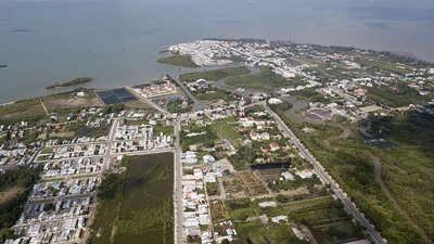 Năm huyện của TP.HCM sẽ 'lên đời'