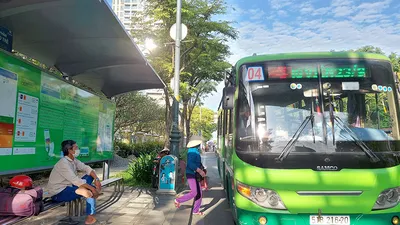 Gỡ khó cho xe buýt TP.HCM sau giãn cách
