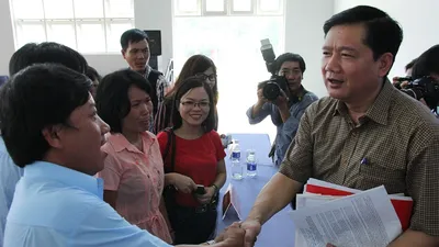 Lời hứa đầy tâm huyết của Bí thư Đinh La Thăng với cử tri