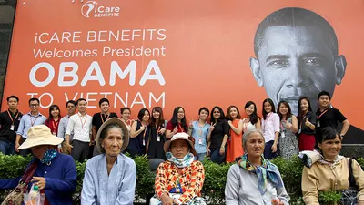 Người Sài Gòn đổ xô đi 'xem mặt' Tổng thống Obama