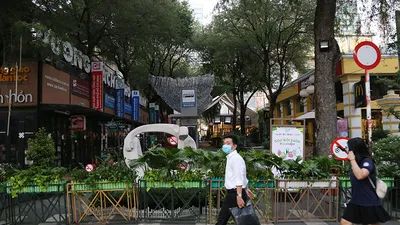 Chùm ảnh hàng quán ở TP.HCM đồng loạt tạm đóng cửa