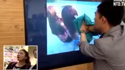 Màn ảo thuật trong siêu thị khiến mọi người kinh ngạc