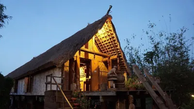 Nghệ nhân cao nguyên trổ tài thi tạc tượng gỗ 