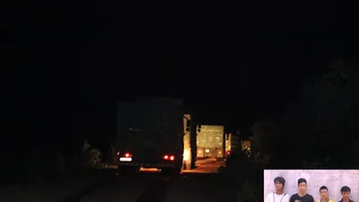 Né trạm cân, hàng loạt xe tải bị… trai làng làm luật