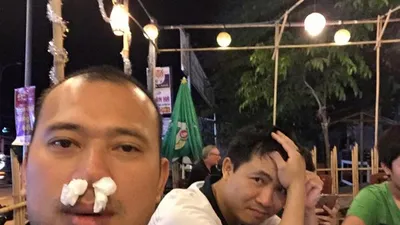 Ảnh 'khó đỡ' của MC Lại Văn Sâm, Long Vũ