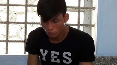 Đôi tình nhân tuổi 20 chuyên chọn xe ôm làm 'con mồi'