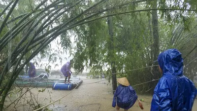 Huế: Thủy điện xả 1800m3/s, người dân lo lắng