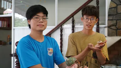 Thú vui lạ của bạn trẻ Sài Gòn, nuôi cua làm thú cưng trong nhà