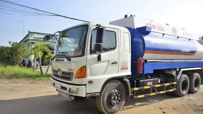 Bộ Công an bắt hơn 30 người rút ruột xăng dầu