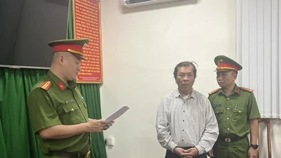 Bắt tạm giam luật sư Trần Văn Sỹ liên quan đến bà Phương Hằng