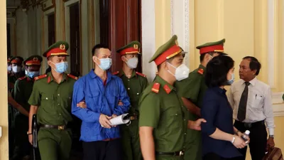 Lý do hoãn xử vụ 281.000 nhà đầu tư bị chiếm đoạt 330 tỉ đồng