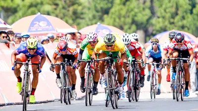 Cuộc chiến đoạt áo xanh chưa có hồi kết