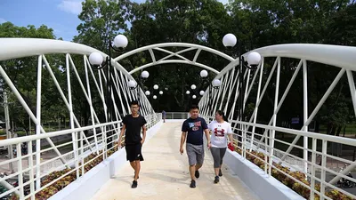 Clip: Cầu bộ hành 11 tỉ đồng nối hai khu Công viên Gia Định