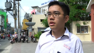 Thí sinh nhận định đề thi môn ngữ văn