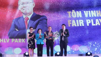 Thầy Park và các học trò đăng quang tại Fair Play 2018