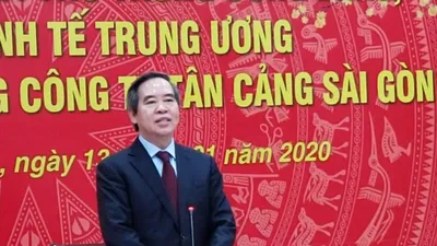 Video: Trưởng Ban Kinh tế Trung ương làm việc tại cảng Cát Lái