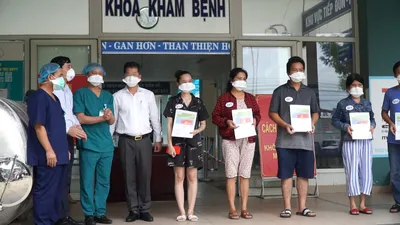 5 bệnh nhân mắc COVID-19 xuất viện