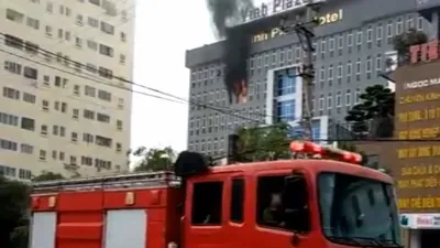 Cháy khách sạn, nhân viên và khách cùng tháo chạy tán loạn