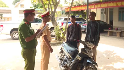 Video: Từ tin báo qua Zalo, xử lý nhanh người lạng lách