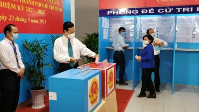 Video: Nguyên Thủ tướng Nguyễn Tấn Dũng bỏ phiếu bầu cử