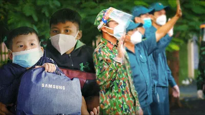 Video: Gần trăm người đi bộ từ Long An về Tây Nguyên được bộ đội đưa về