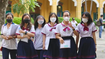 Video: Hơn 1 triệu thí sinh bước vào môn thi tốt nghiệp THPT đầu tiên