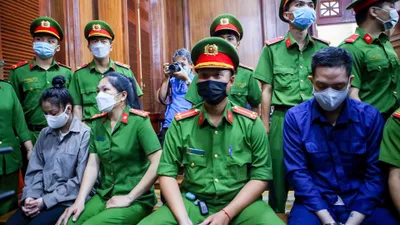 Vụ bé 8 tuổi bị bạo hành: Người cha nói gì về việc xóa camera?