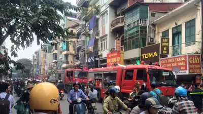 Cháy 1 ngôi nhà nằm sâu trong hẻm nhỏ 