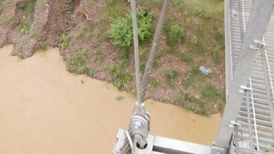 2 bé 5 tuổi tử vong khi rủ nhau tắm sông