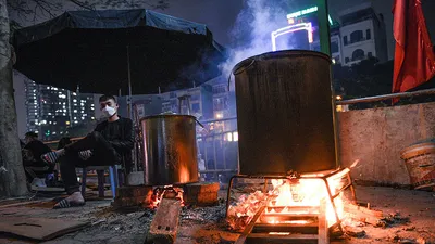 Hà Nội: Phố phường 'đỏ lửa' ngày cận Tết Nguyên đán 2022
